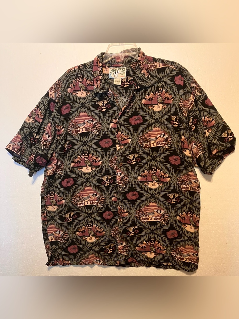 Big Dogs XL Black Hawaiian Button-Down Shirt with Pink Accents